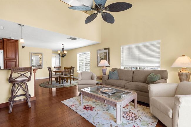 APT-10 - 109 Bayshore Rd, Condo with 2 bedrooms, 2 bathrooms and null parking in Nokomis FL | Image 5
