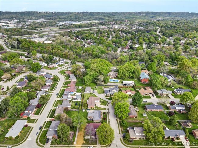 1801 Cliffwood Ct, Home with 4 bedrooms, 3 bathrooms and null parking in New Albany IN | Image 48