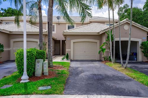 2098 Madeira Dr, Weston, FL, 33327-1917 | Card Image