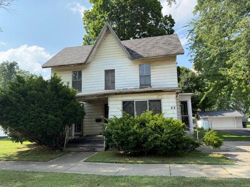 42 W Chicago St, Quincy, MI, 49082-1029 | Card Image