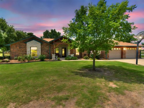 1616 E Cottonwood Rd, Goldsby, OK, 73093-9225 | Card Image