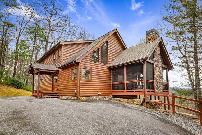 1036 Laurel Creek Trl, Home with 3 bedrooms, 4 bathrooms and null parking in Cherry Log GA | Image 4