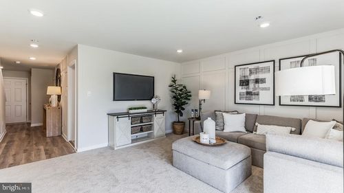 228 Macoun Way, GLASSBORO, NJ, 08028-3476 | Card Image