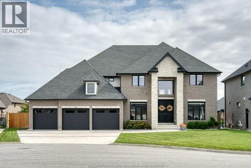 254 Arkona Crt, Belle River, ON, N8L0T1 | Card Image