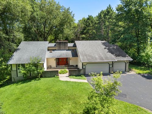 1070 Mcknight Road S, Maplewood, MN, 55119 | Card Image