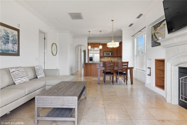 UNIT-201 - 21 Via Visione, Condo with 3 bedrooms, 3 bathrooms and null parking in Henderson NV | Image 10