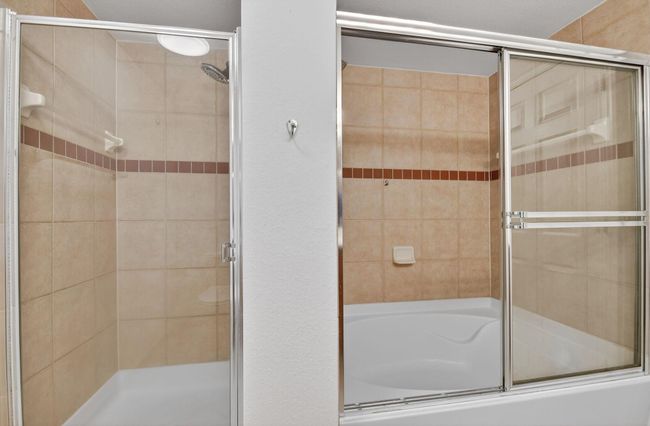 APT-304 - 6511 Emerald Dunes Dr, Condo with 2 bedrooms, 2 bathrooms and null parking in West Palm Beach FL | Image 21