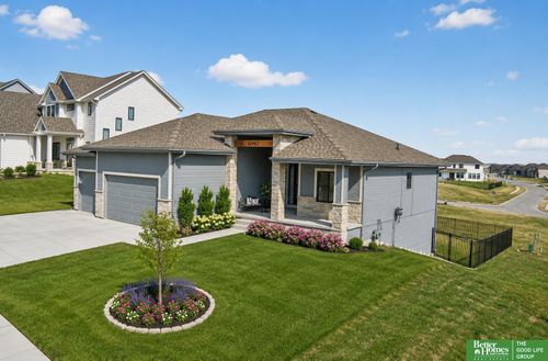 16962 Cora St, Bennington, NE, 68007-5060 | Card Image
