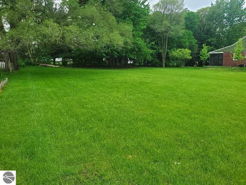 1616 E High St, Mt. Pleasant, MI, 48858-8928 | Card Image