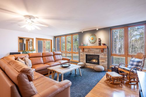 1 Dogwood Trl, WISCONSIN DELLS, WI, 53965-9043 | Card Image