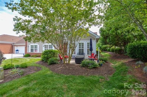2249 N Castle Ct, Matthews, NC, 28105-5427 | Card Image