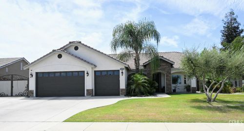 717 Promenade Ct, Shafter, CA, 93263-3568 | Card Image