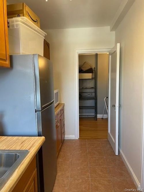 apt-6b-300 Main St, White Plains, NY, 10601-3628 | Card Image