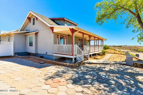 102 Crestview Road, Holbrook, AZ, 86025 | Card Image