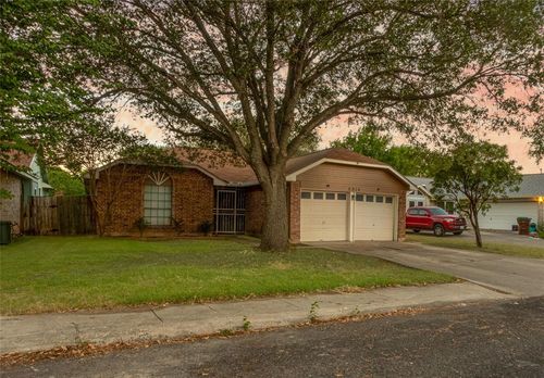 6914 Trail Lk, San Antonio, TX, 78244-2003 | Card Image