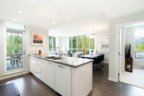 808-3093 Windsor Gate, Coquitlam, BC, V3B0N2 | Card Image