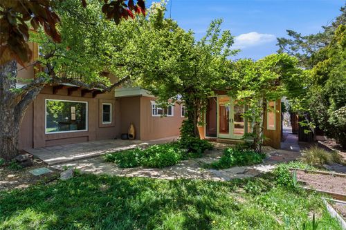 841 Don Diego Ave, Santa Fe, NM, 87505-1624 | Card Image