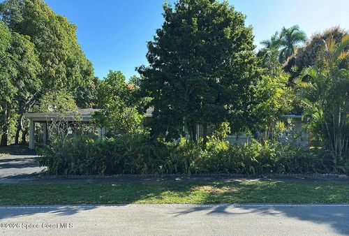 824 Holly Ln, Plantation, FL, 33317-1220 | Card Image