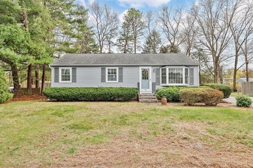 37 Kenneth Rd, Easthampton, MA, 01027-2641 | Card Image