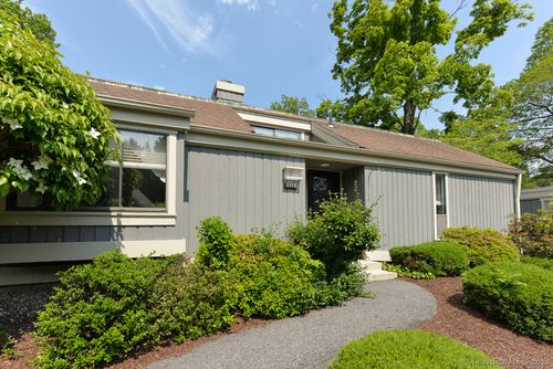 b-926 Heritage Vlg, Southbury, CT, 06488-1339 | Card Image