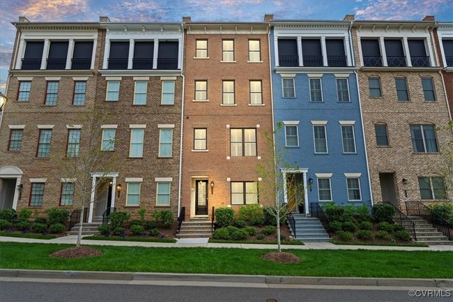View of building exterior | Image 42