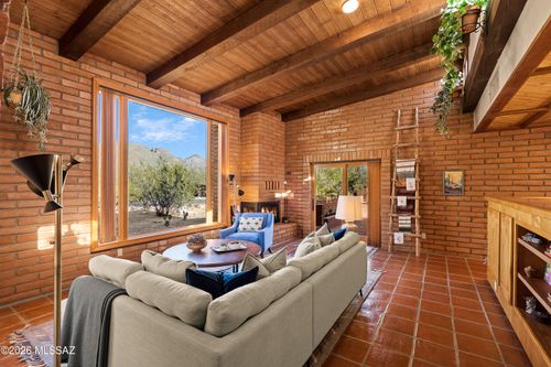 8028 E Maguey Dr, Tucson, AZ, 85750-9614 | Card Image