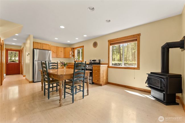 Propane freestanding stove for cozy winter comfort | Image 17