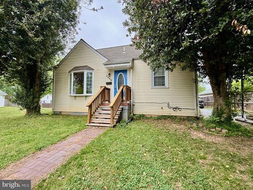 4040 Poplar St, FAIRFAX, VA, 22030-5232 | Card Image