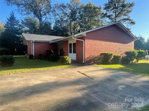 97 Chapman Drive, Cheraw, SC, 29520 | Card Image