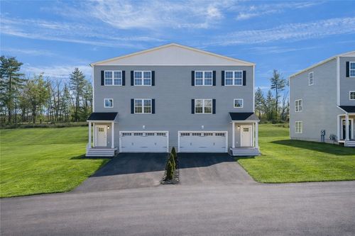 b-2 Old County Village Way, Smithfield, RI, 02917-3014 | Card Image