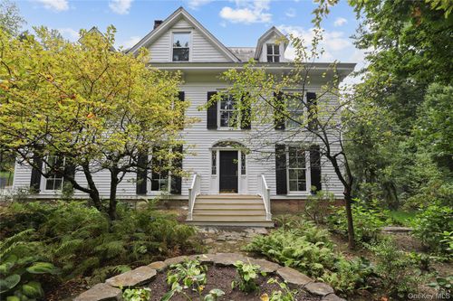 21 Katonahs Wood Rd, Katonah, NY, 10536-3808 | Card Image