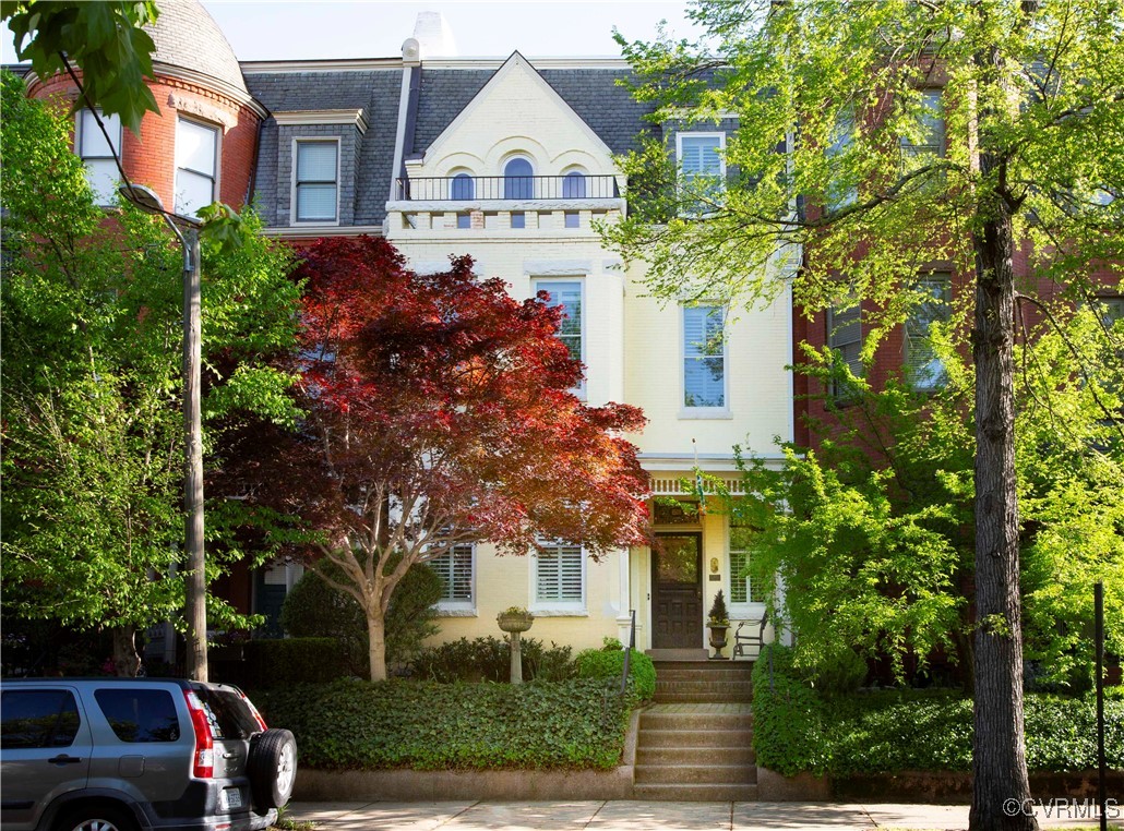 Grove Ave, Richmond, VA 23220