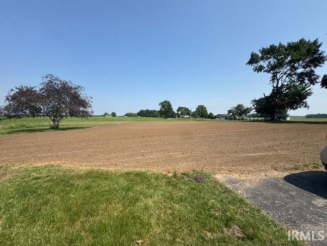 11748 W 450 N, House other with 3 bedrooms, 2 bathrooms and null parking in Cromwell IN | Image 25