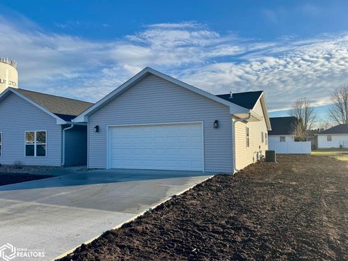 3119 S 14th St, Burlington, IA, 52601-3453 | Card Image