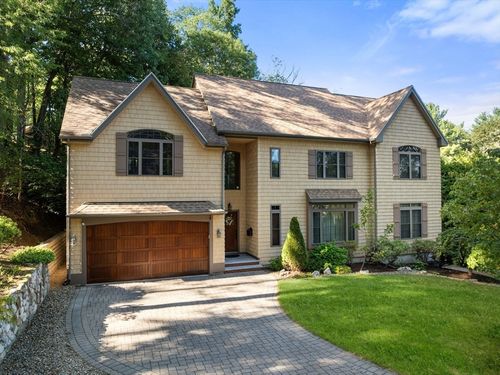 7 Henderson Rd, Lexington, MA, 02420-1604 | Card Image