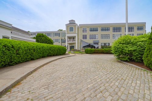 310-40 Washington St, Camden, ME, 04843-1576 | Card Image