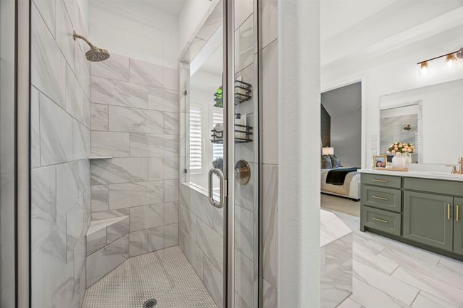 Ensuite bathroom with a stall shower and​​‌​​​​‌​​‌‌​‌‌​​​‌‌​​‌‌​‌​​​​​‌ vanity | Image 23