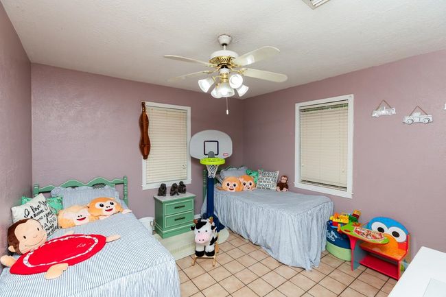 2610 Isbell Ln, House other with 4 bedrooms, 2 bathrooms and null parking in Silsbee TX | Image 17