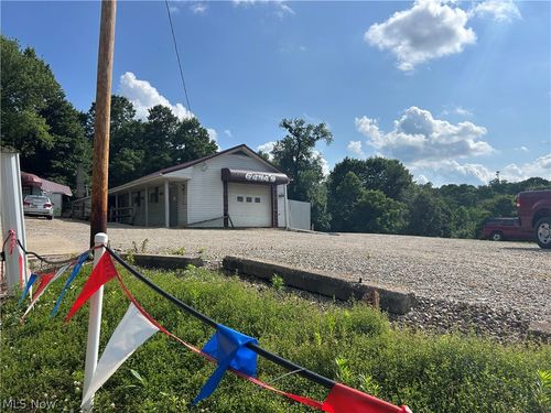 1368 Sharon Avenue, Zanesville, OH, 43701 | Card Image