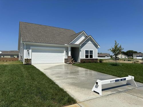 777 Bishop Pl, Washington Court House, OH, 43160-6507 | Card Image