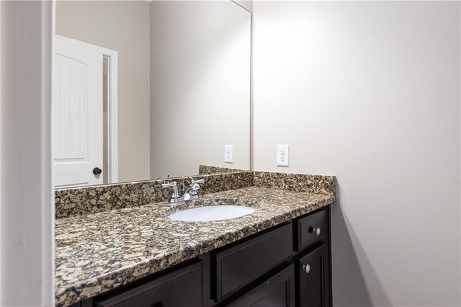 8 Ivy Loop, Home with 4 bedrooms, 3 bathrooms and null parking in Phenix City AL | Image 8