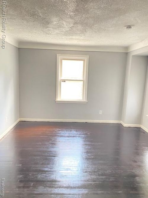 17706 Stahelin Ave, Detroit, MI, 48219-4242 | Card Image