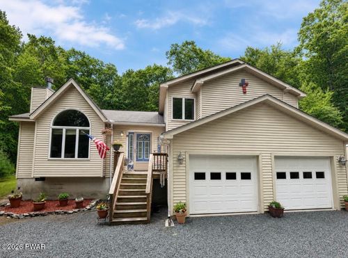 808 Woodland Ct, Lords Valley, PA, 18428 | Card Image