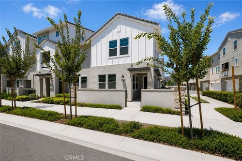 7541 Caspia Ct, Chino, CA, 91708-9672 | Card Image