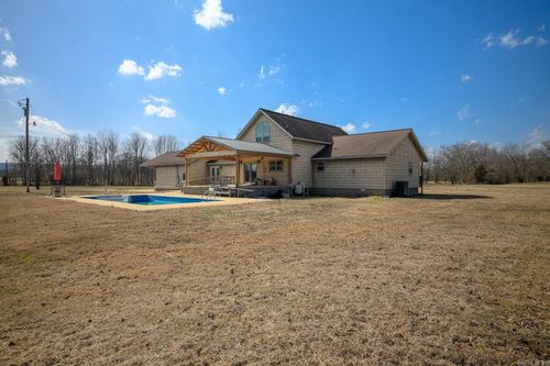 3 Doss Ln, Batesville, AR, 72501-8539 | Card Image