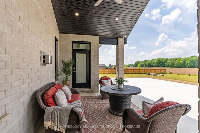 6572 Calvert Dr, House other with 5 bedrooms, 3 bathrooms and 4 parking in Strathroy ON | Image 25