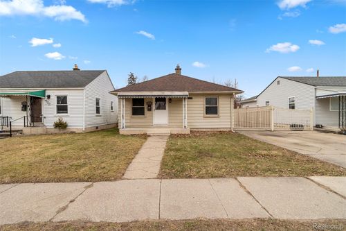 5939 Robindale Ave, Dearborn Heights, MI, 48127-3150 | Card Image