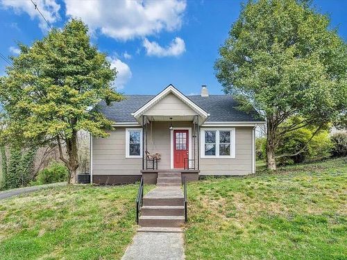1735 20th St Ne, Roanoke, VA, 24012-5503 | Card Image