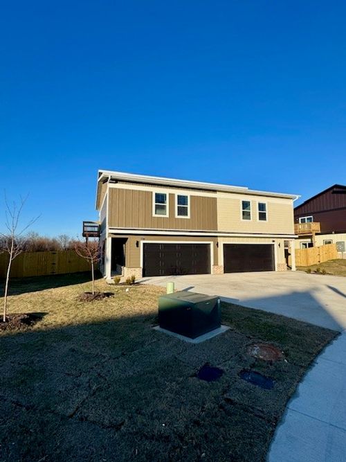 2-1902 Sw Poigai Ct, Bentonville, AR, 72713-4182 | Card Image