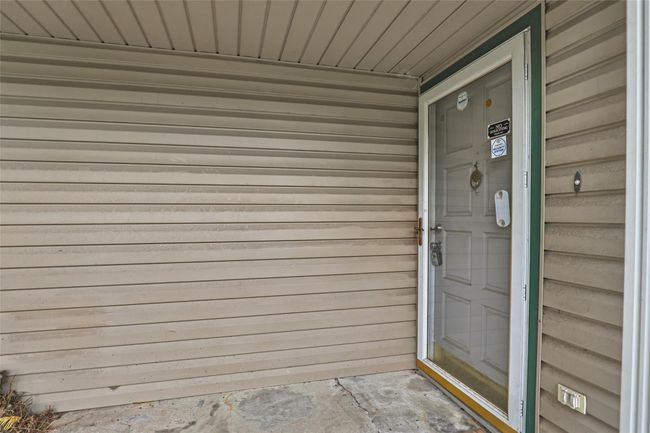906 N Chamfer Way, House other with 4 bedrooms, 2 bathrooms and 2 parking in Crosby TX | Image 5